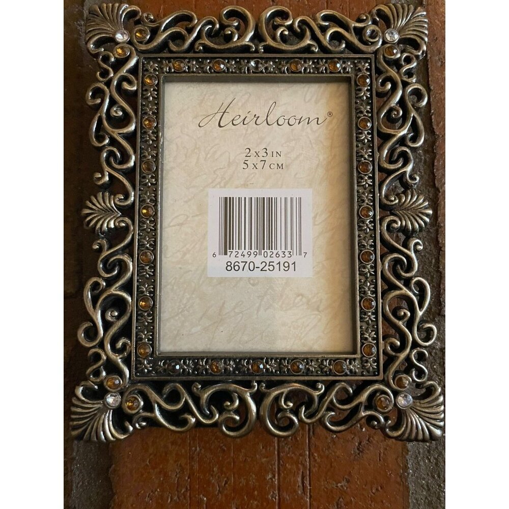 HEIRLOOM Gold-tone 4X5" Scroll Design with jewels - Holds 2x3" photo